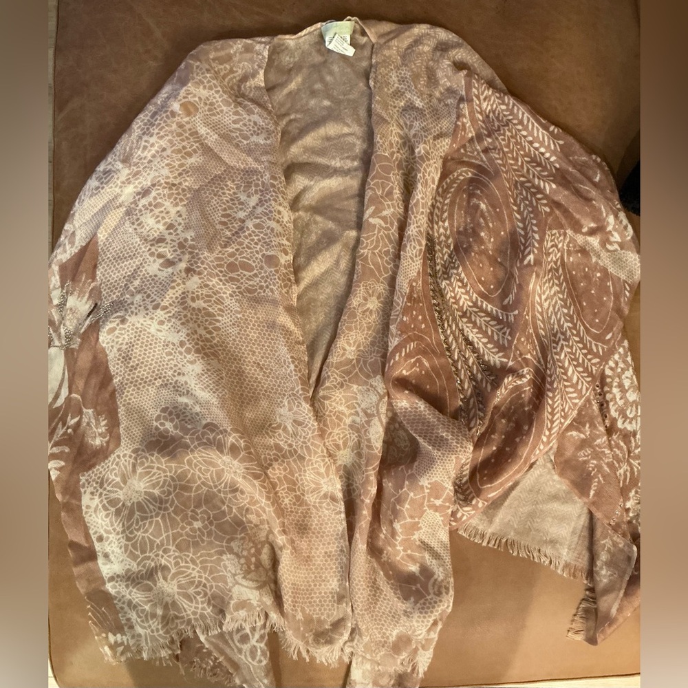 Pétanu by Pashma Shawl with Sparkles